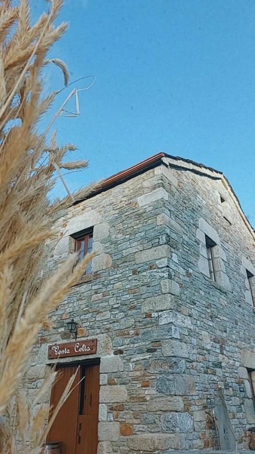 La Venta Celta Hotel O Cebrero Luaran gambar