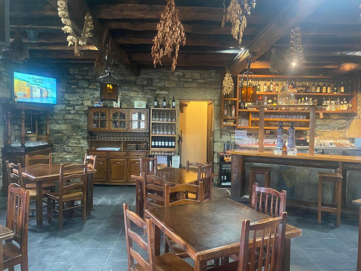 La Venta Celta Hotel O Cebrero Luaran gambar
